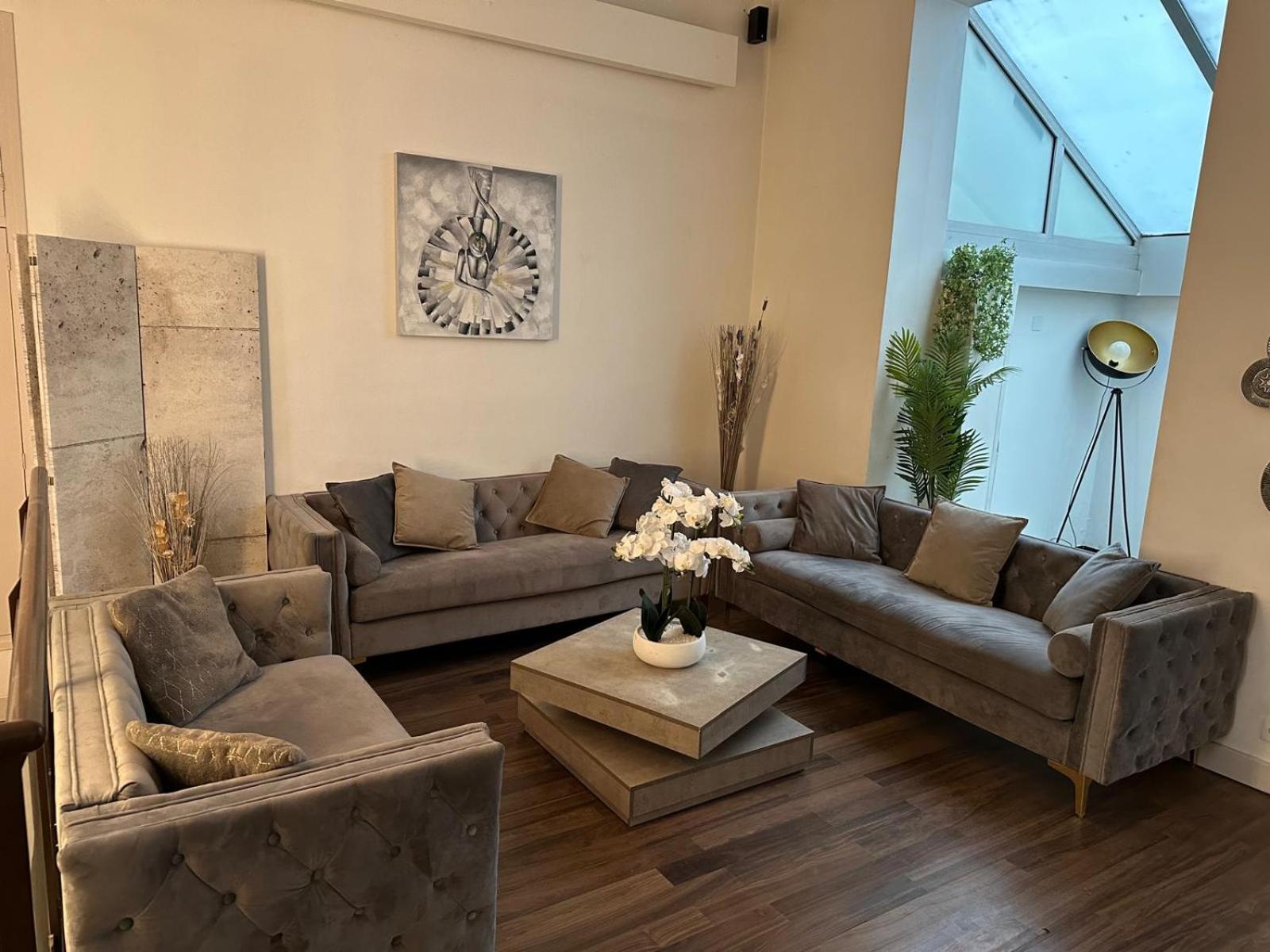 Les Champs Elysees-125M2 Modern And Spacious Paryż Zewnętrze zdjęcie