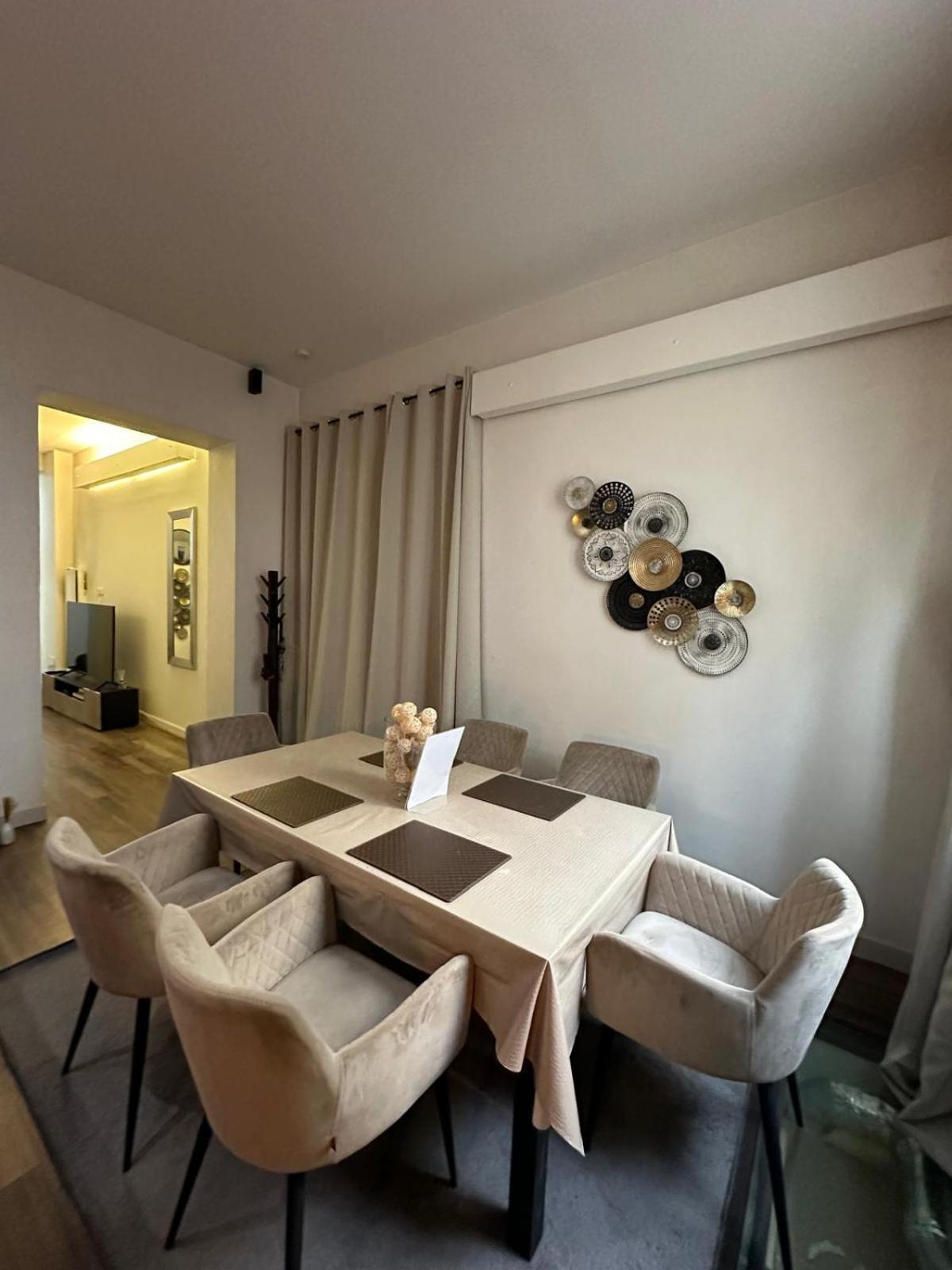 Les Champs Elysees-125M2 Modern And Spacious Paryż Zewnętrze zdjęcie