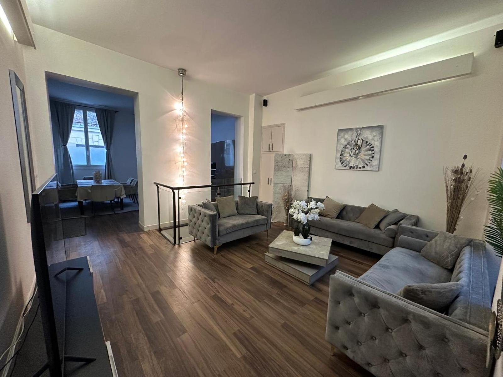 Les Champs Elysees-125M2 Modern And Spacious Paryż Zewnętrze zdjęcie