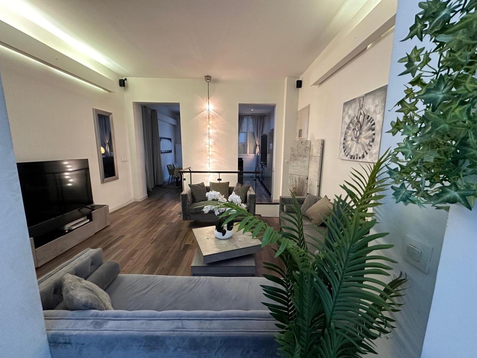 Les Champs Elysees-125M2 Modern And Spacious Paryż Zewnętrze zdjęcie