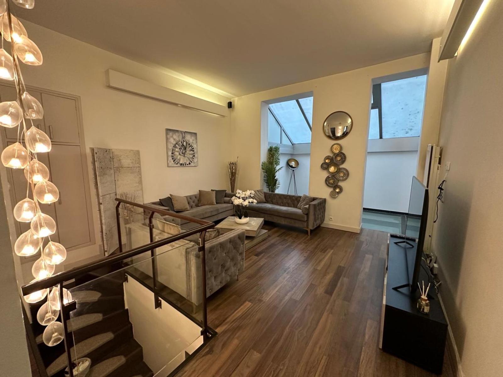Les Champs Elysees-125M2 Modern And Spacious Paryż Zewnętrze zdjęcie